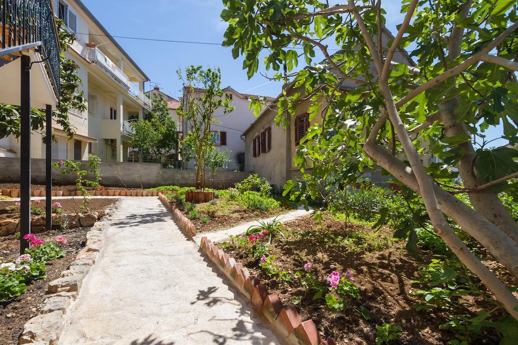 Apartments Vica Šibenik Exterior foto